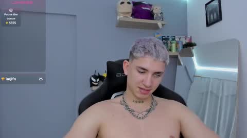 Snapshot of sebas__23 chatting on 02/19/25, 12:35 Sebastin online show from 02/19/25, 12:35