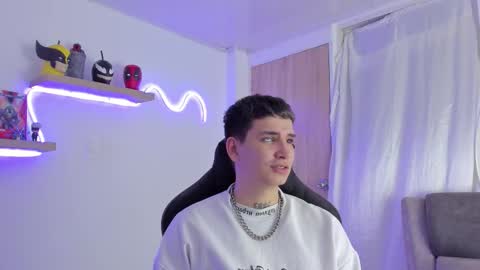 Sebastin online show from 02/05/26, 01:21