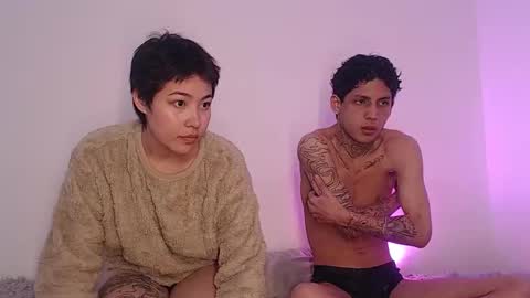  CAMILA Y SEBASTIAN online show from 10/28/25, 12:52