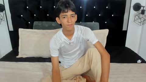 Sebastian Alvarez online show from 10/15/25, 10:10