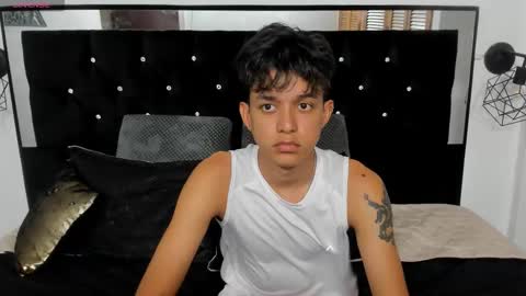 Sebastian Alvarez online show from 10/28/25, 02:48