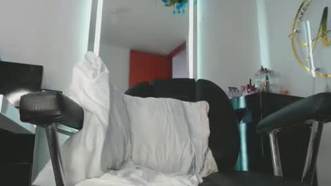    online show from 04/29/26, 05:30