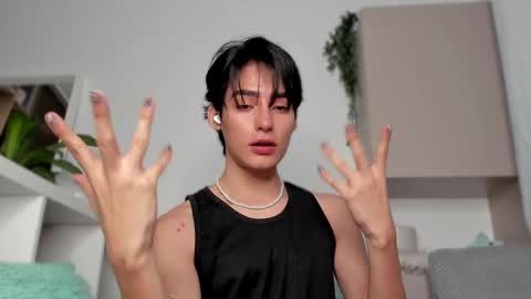 sebastian online show from 02/12/25, 12:05