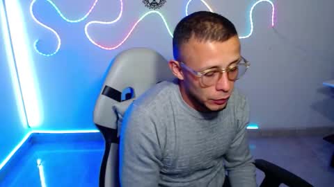 Snapshot of sebastian_025 chatting on 11/13/25, 06:12 Sebastian online show from 11/13/25, 06:12