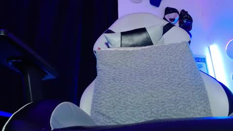 Sebastian online show from 02/28/26, 10:49