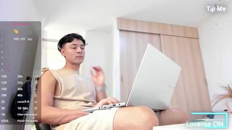 SEBAS  online show from 10/28/25, 01:25