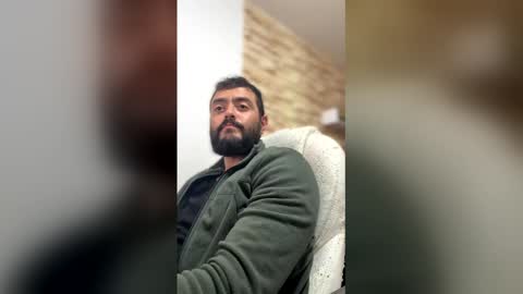 Snapshot of sebastian_ferreira chatting on 01/15/26, 04:22 sebastian_ferreira online show from 01/15/26, 04:22