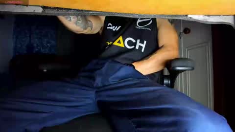 Sebastian online show from 09/12/25, 12:33