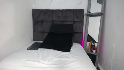 sebastian n alinson online show from 12/02/24, 03:15