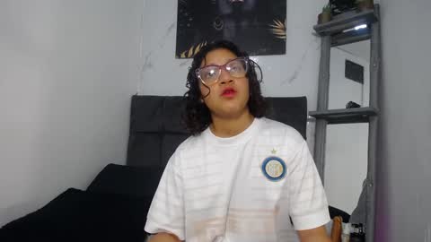 sebastian n alinson online show from 12/04/24, 03:04