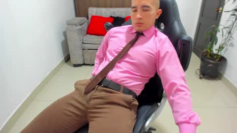 Snapshot of sebastian_oconnor77 chatting on 01/25/25, 03:41 juan sebastian online show from 01/25/25, 03:41