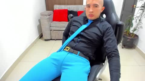 Snapshot of sebastian_oconnor77 chatting on 01/28/25, 06:17 juan sebastian online show from 01/28/25, 06:17