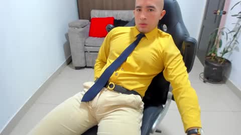 Snapshot of sebastian_oconnor77 chatting on 01/29/25, 03:15 juan sebastian online show from 01/29/25, 03:15