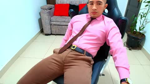 Snapshot of sebastian_oconnor77 chatting on 02/07/25, 03:19 juan sebastian online show from 02/07/25, 03:19