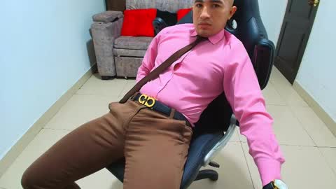 Snapshot of sebastian_oconnor77 chatting on 02/09/25, 12:08 juan sebastian online show from 02/09/25, 12:08