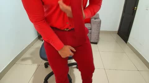 Snapshot of sebastian_oconnor77 chatting on 02/14/25, 06:19 juan sebastian online show from 02/14/25, 06:19