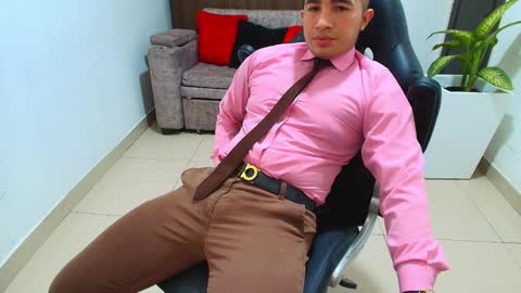 Snapshot of sebastian_oconnor77 chatting on 02/19/25, 07:16 juan sebastian online show from 02/19/25, 07:16