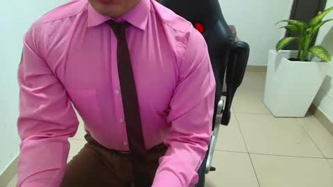 Snapshot of sebastian_oconnor77 chatting on 02/22/25, 06:52 juan sebastian online show from 02/22/25, 06:52