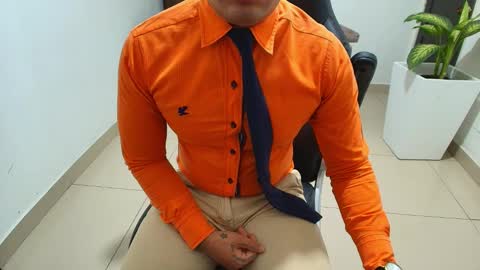 Snapshot of sebastian_oconnor77 chatting on 02/26/25, 12:25 juan sebastian online show from 02/26/25, 12:25