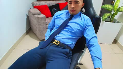 Snapshot of sebastian_oconnor77 chatting on 03/01/25, 12:12 juan sebastian online show from 03/01/25, 12:12