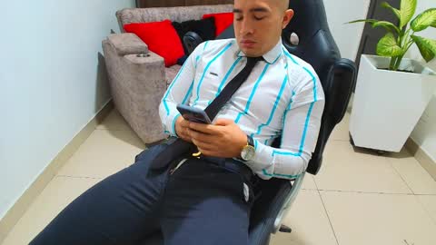 Snapshot of sebastian_oconnor77 chatting on 03/02/25, 01:16 juan sebastian online show from 03/02/25, 01:16