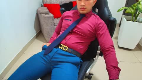 Snapshot of sebastian_oconnor77 chatting on 03/03/25, 03:42 juan sebastian online show from 03/03/25, 03:42