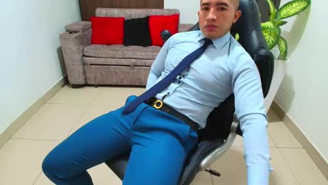 Snapshot of sebastian_oconnor77 chatting on 03/08/25, 03:56 juan sebastian online show from 03/08/25, 03:56