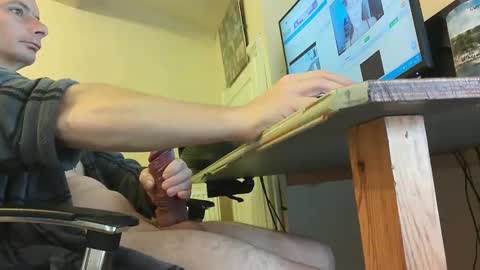 sebastianspalding450 online show from 11/19/25, 10:04