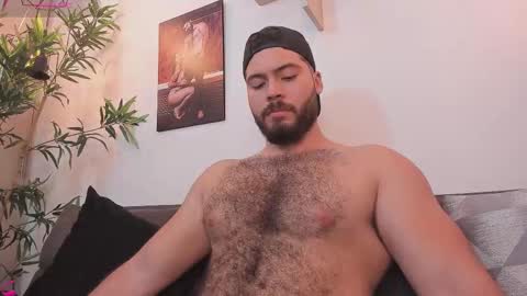 Instagram jeanpaulfit  online show from 12/04/25, 11:24