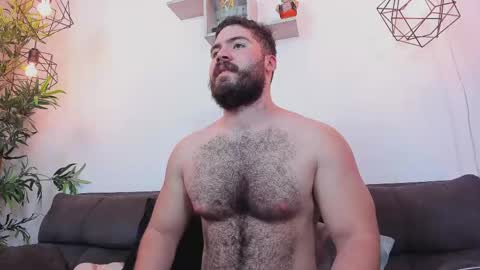 Instagram jeanpaulfit  online show from 05/24/26, 09:42