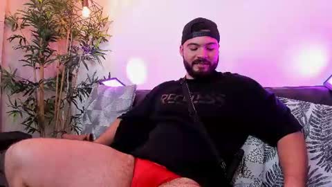 Snapshot of sebastianvilla__ chatting on 06/19/26, 09:40 Instagram jeanpaulfit online show from 06/19/26, 09:40