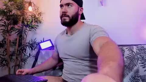Snapshot of sebastianvilla__ chatting on 06/24/26, 11:04 Instagram jeanpaulfit online show from 06/24/26, 11:04