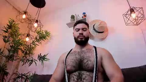 Snapshot of sebastianvilla__ chatting on 07/17/26, 10:25 Instagram jeanpaulfit online show from 07/17/26, 10:25
