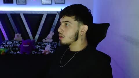 Sebas online show from 10/17/25, 01:25