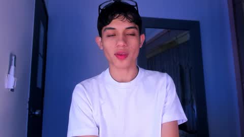 Sebastian online show from 02/25/26, 08:29