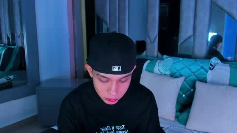 Sebastian online show from 03/29/26, 08:31