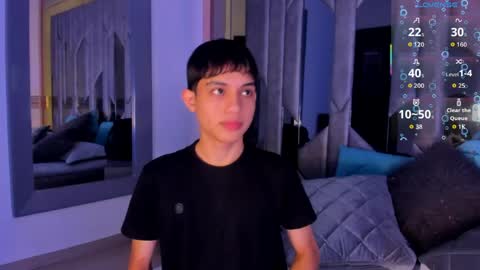 Sebastian online show from 05/08/26, 08:25
