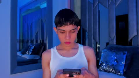 Snapshot of sebax_00 chatting on 06/06/26, 08:35 Sebastian online show from 06/06/26, 08:35