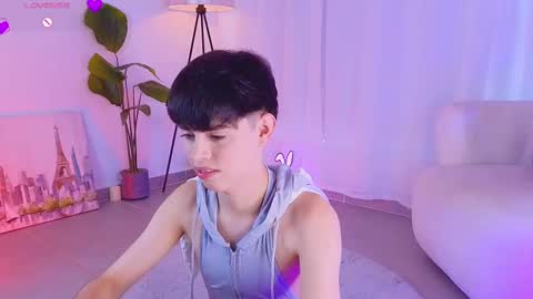Snapshot of sebbyross chatting on 09/14/25, 07:13 sebby online show from 09/14/25, 07:13