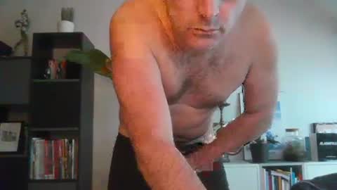 Snapshot of sebix9206 chatting on 01/17/25, 11:49 sebix9206 online show from 01/17/25, 11:49