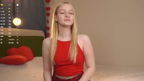 Snapshot of sebrinarainha chatting on 09/17/25, 07:37 Rina online show from 09/17/25, 07:37