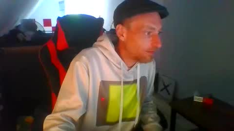 Snapshot of secendlife chatting on 06/11/26, 03:10 secendlife online show from 06/11/26, 03:10