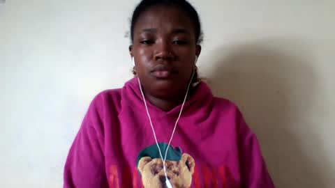 Snapshot of secil3274 chatting on 07/11/26, 07:49 secil3274 online show from 07/11/26, 07:49