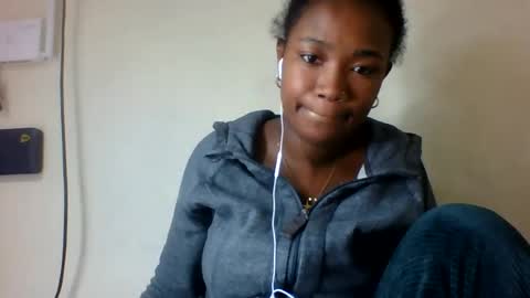 Snapshot of secil3274 chatting on 07/29/26, 06:44 secil3274 online show from 07/29/26, 06:44