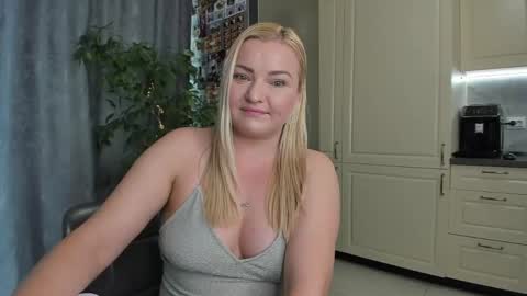 Snapshot of secr3tmistress chatting on 03/01/26, 12:40 Ame online show from 03/01/26, 12:40