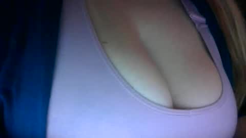 Snapshot of secret18slaveanon chatting on 03/25/26, 02:17 Sunny online show from 03/25/26, 02:17