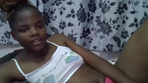 cruce online show from 11/17/25, 03:07