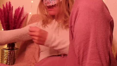 Snapshot of secretanni chatting on 12/26/24, 04:21 Anni online show from 12/26/24, 04:21