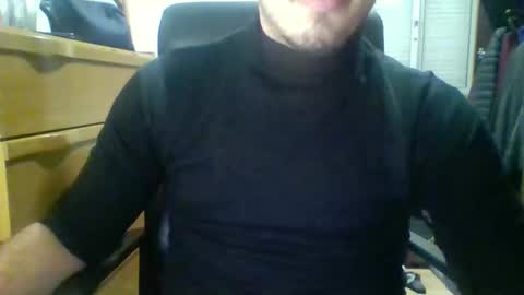 Snapshot of secretcutie200 chatting on 11/05/25, 06:30 secretcutie200 online show from 11/05/25, 06:30