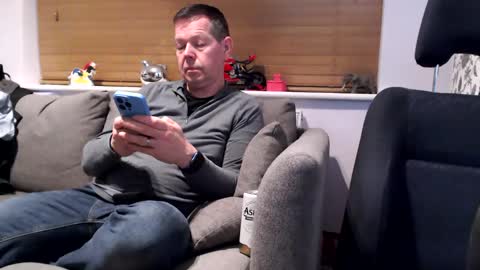 Snapshot of secretfun69uk chatting on 02/01/25, 10:44 BJ online show from 02/01/25, 10:44